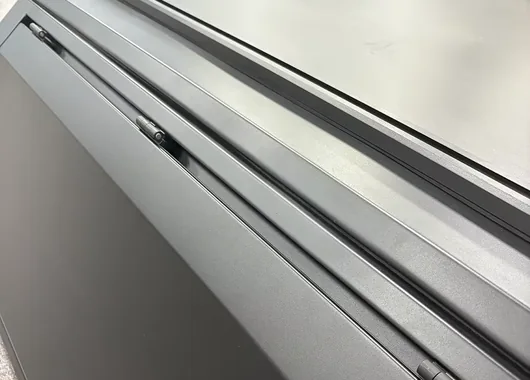Truck canopy hinge and door interface